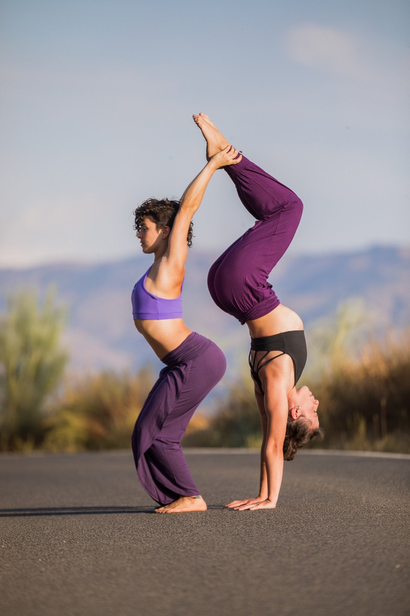 AcroYoga – Uranta Mindful Clothing